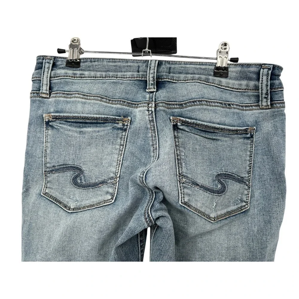 Silver Jeans Women's Size 28 Blue Tapered Leg Distressed